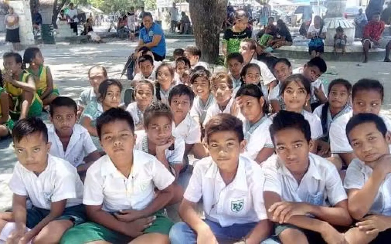 Darujme deťom na Kiribati šancu na budúcnosť