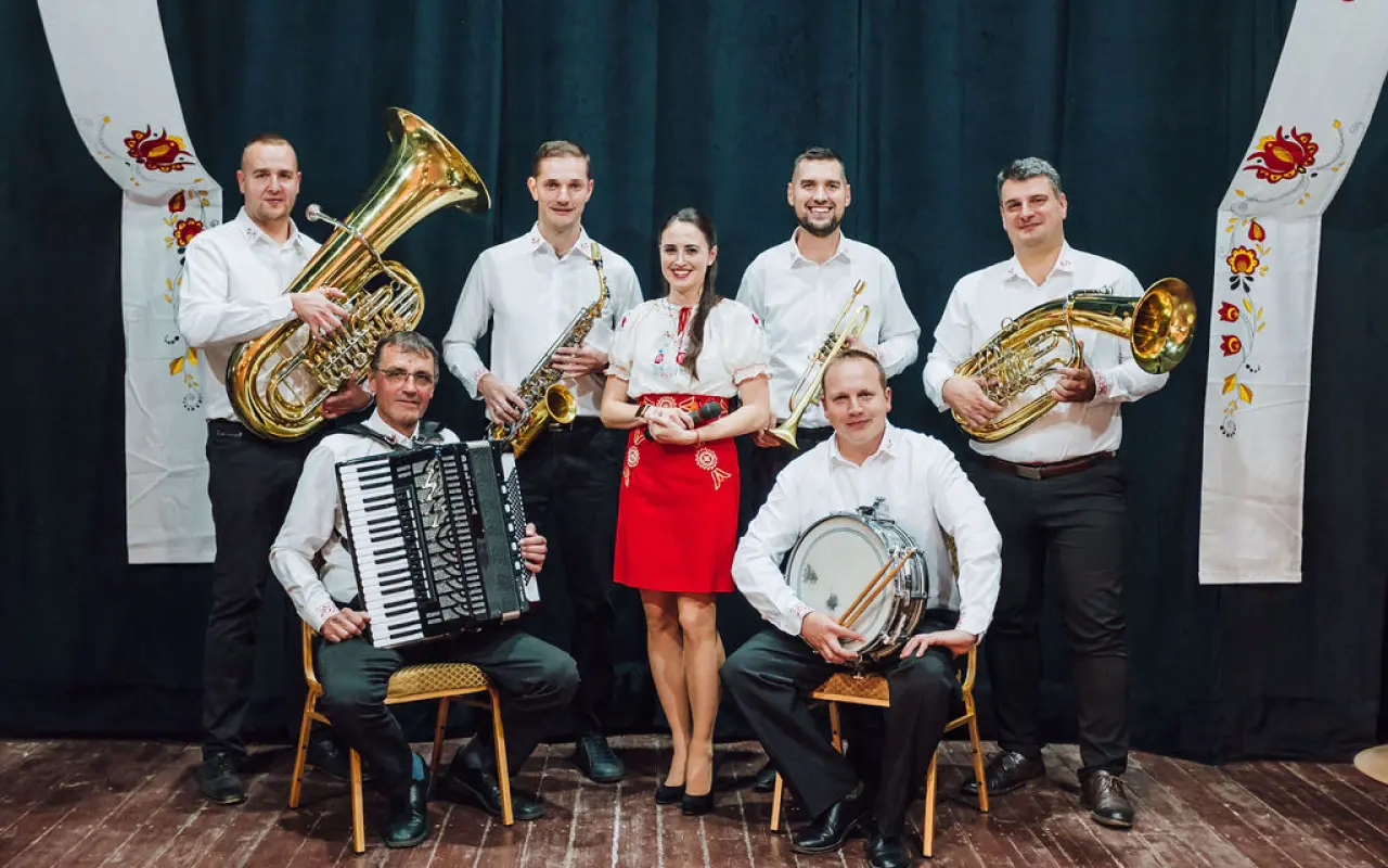 ♫♪ KROJOVANKA ♪ Podporte náš nový album k 10. výročiu založenia kapely!