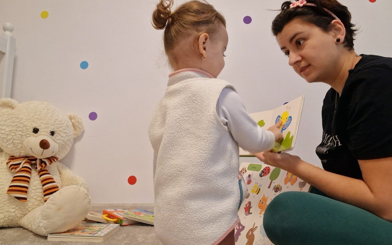 Podporte bilingválne centrum včasnej intervencie pre nepočujúce deti