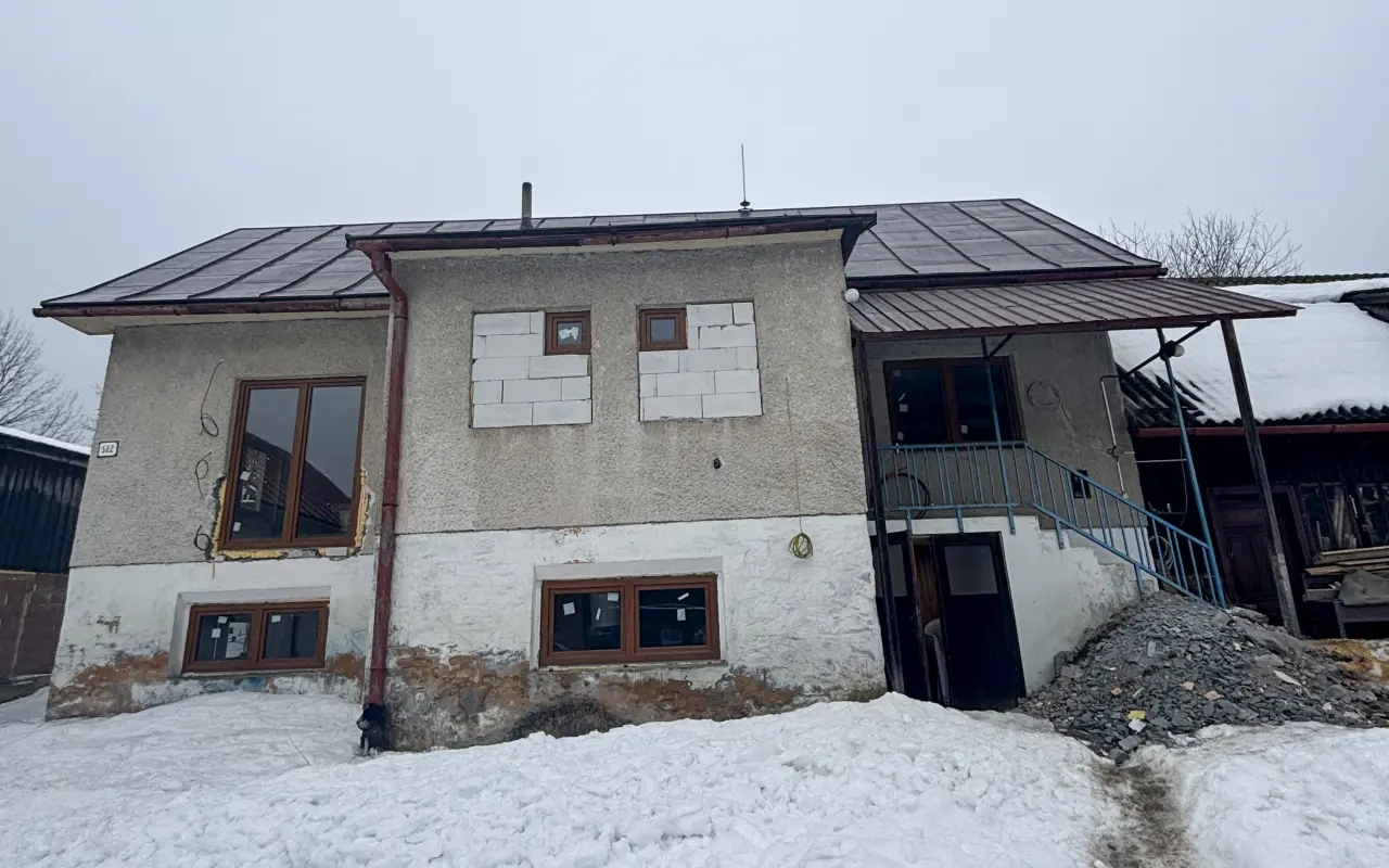 main photo image