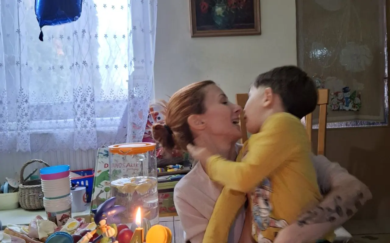 Pomôžme onkologicky chorej mladej mamičke Dominike