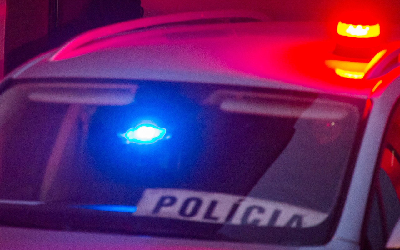 Pre rodiny vyšetrovateľov Jána Čurillu & kolegov postavených mimo služby.