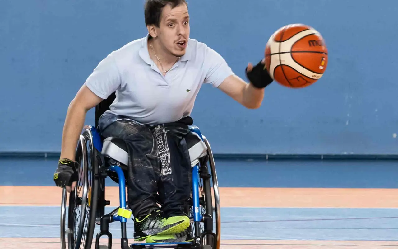 Pomôžme Mariánovi získať basketbalový vozík