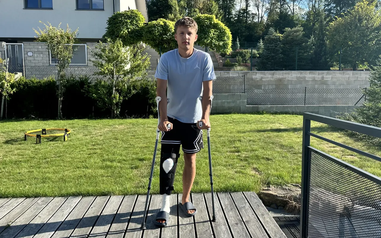 Ani operácie ma nemôžu zastaviť. Pomôž mi vrátiť sa späť do hry!
