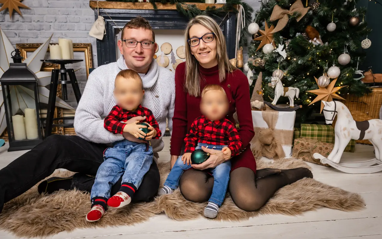 Pomôžte ročným dvojičkám, ktoré prišli o otecka deň pred Vianocami