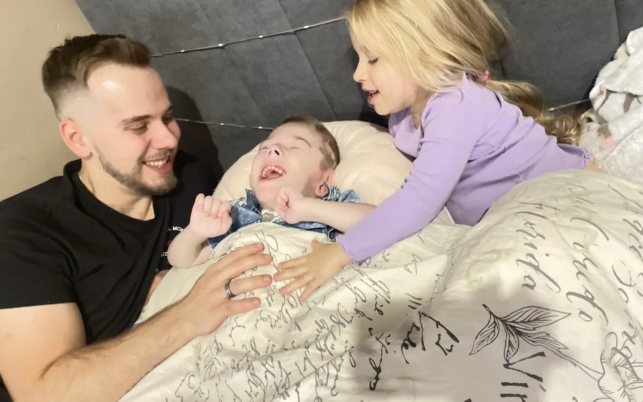 Pomôžme Alexkovi žiť s úsmevom