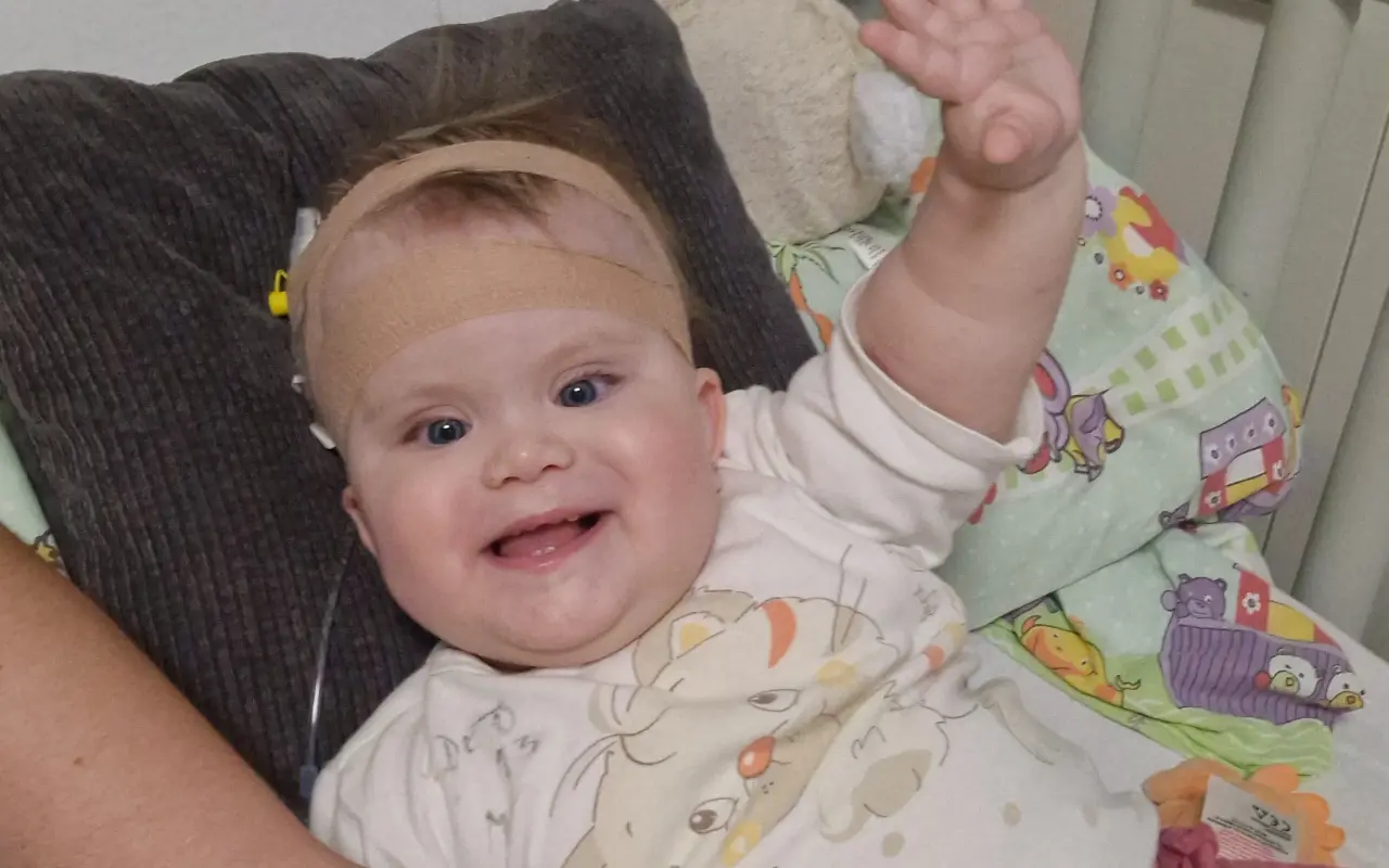 Pomôžme Julke spraviť prvý krok