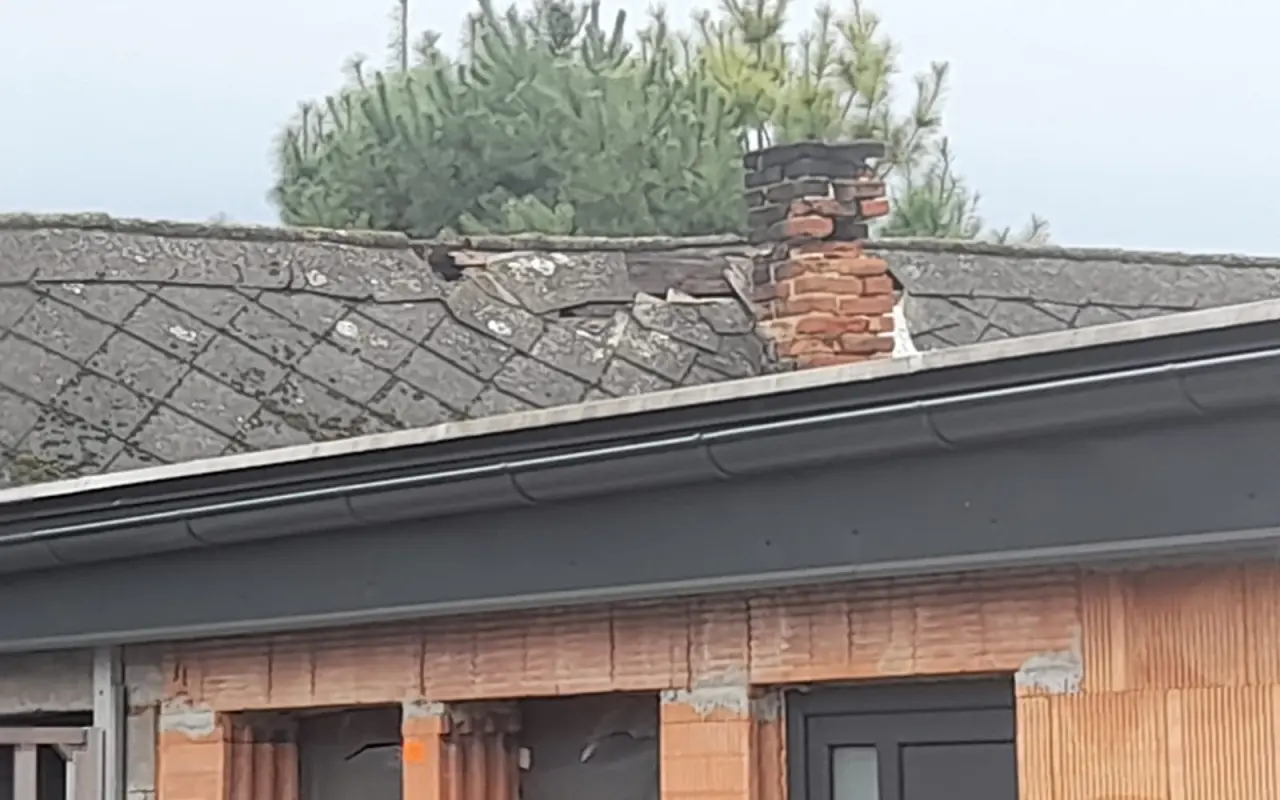 Pomôžme rodine z obce Jakubov, ktorej zhorel komín a časť strechy