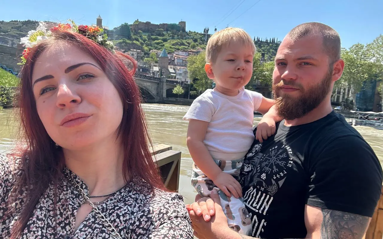 Túžime žiť pod jednou strechou ako úplná rodina