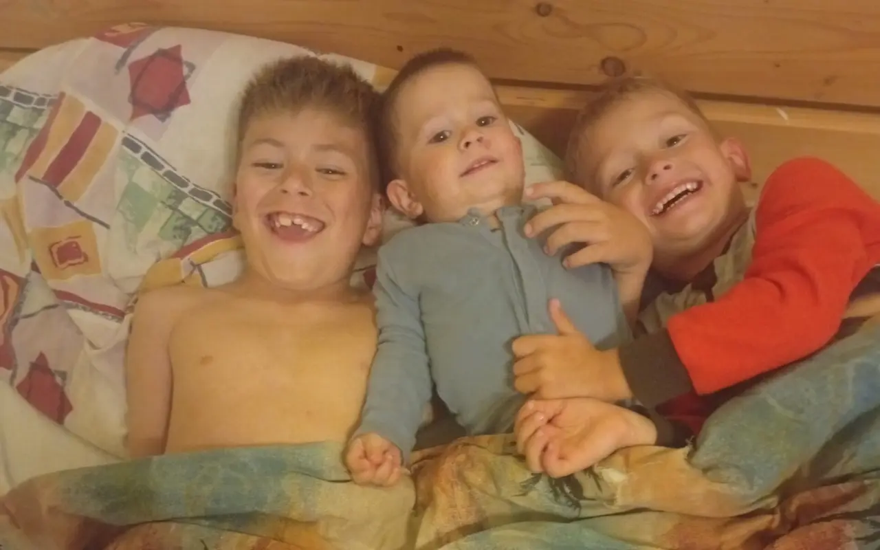 Pomoc pre mamu s tromi deťmi v ťažkej situácii