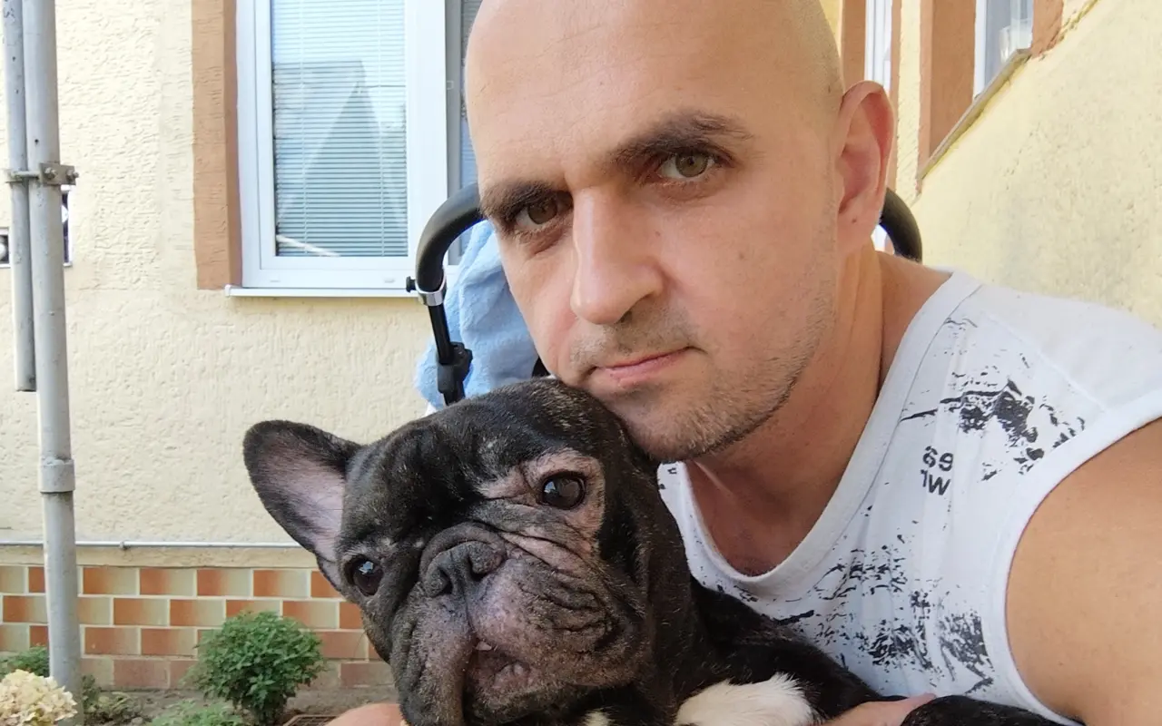 Pomôžme Marekovi získať auto, ktoré ho dovezie k potrebnej zdravotnej starostlivosti