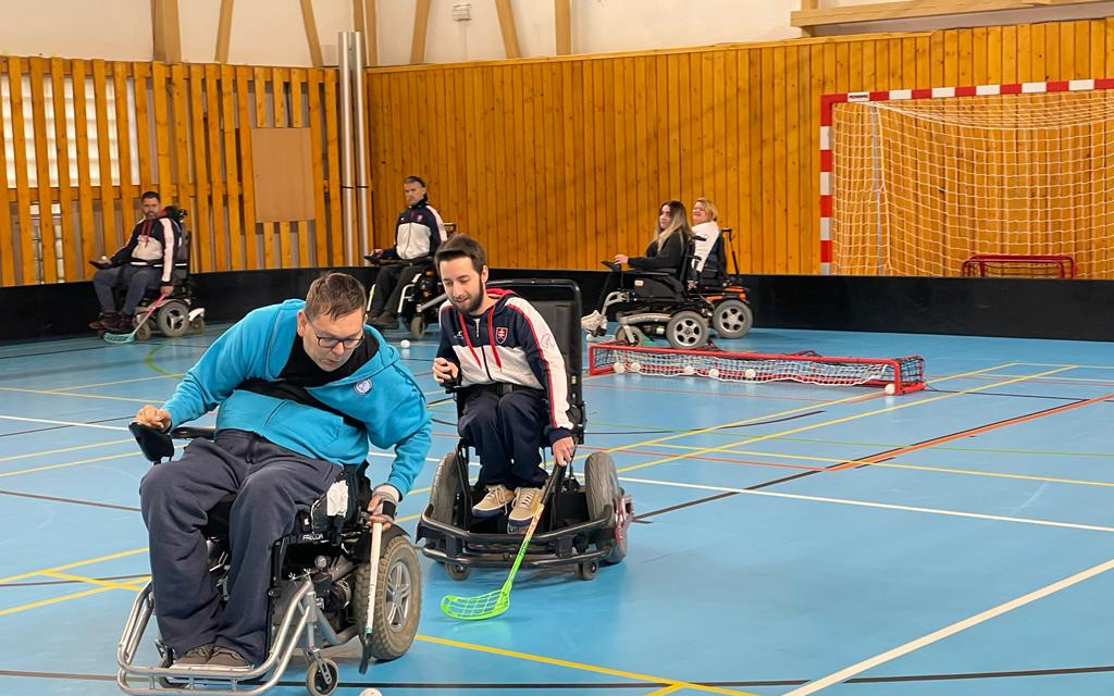 Zabezpečme špeciálny powerchair vozík pre Michala Sedláka