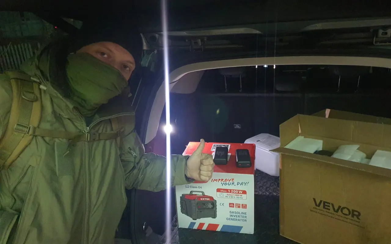 Darujme energiu ukrajinským obrancom: generátory, nabíjacie stanice a powerbanky