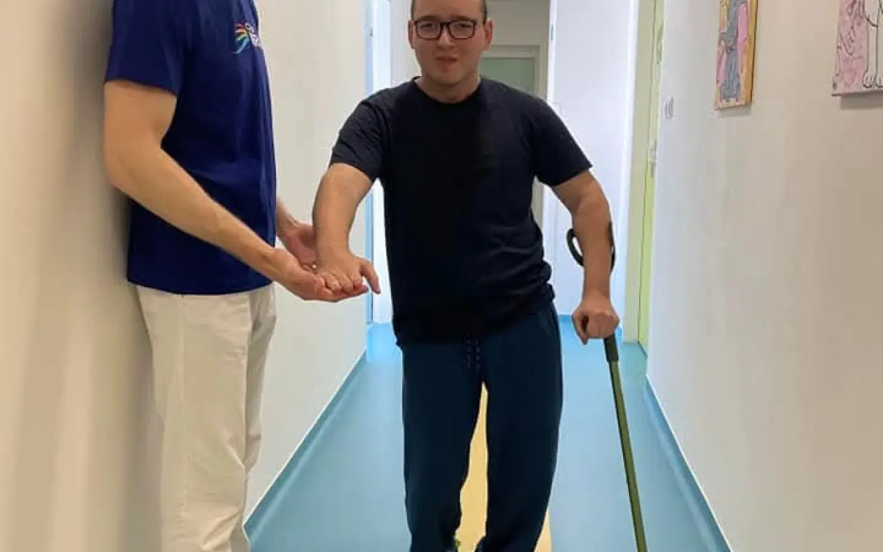 Pomôžte mi získať nový invalidný vozík pre slobodnejší život