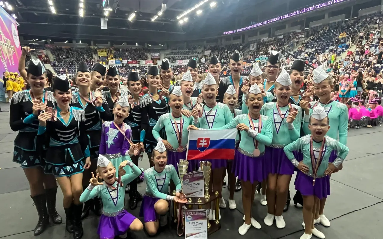 S vašou pomocou na pódium v novom – podporte mažoretky ALBA