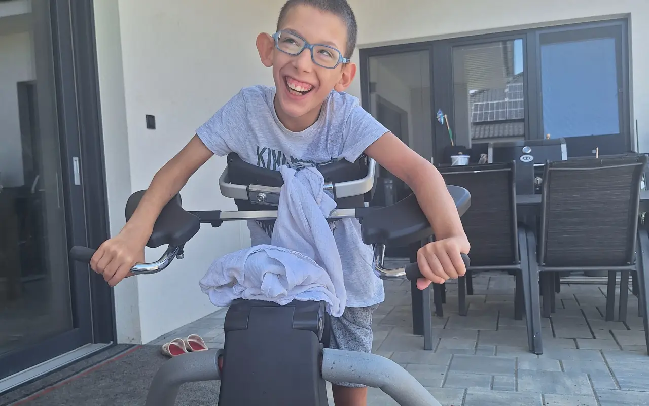 Pomôžme Marekovi pravidelne cvičiť