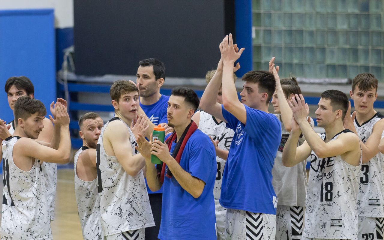 Zachráňme Mužský Basketbal v Košiciach