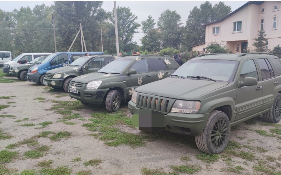 Podporte kúpu mikrobusu pre Andrejovho bratranca bojujúceho v Bachmute