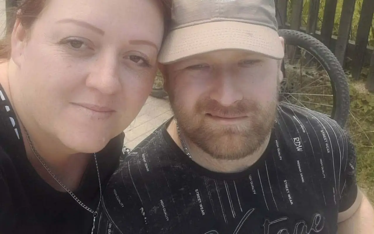 Pomôžme 34-ročnému otcovi postaviť sa po mozgovej príhode opäť na nohy