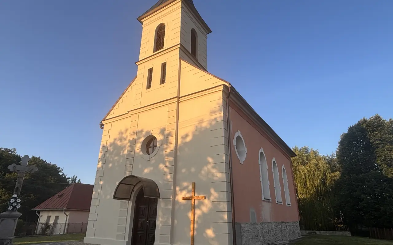 main photo image