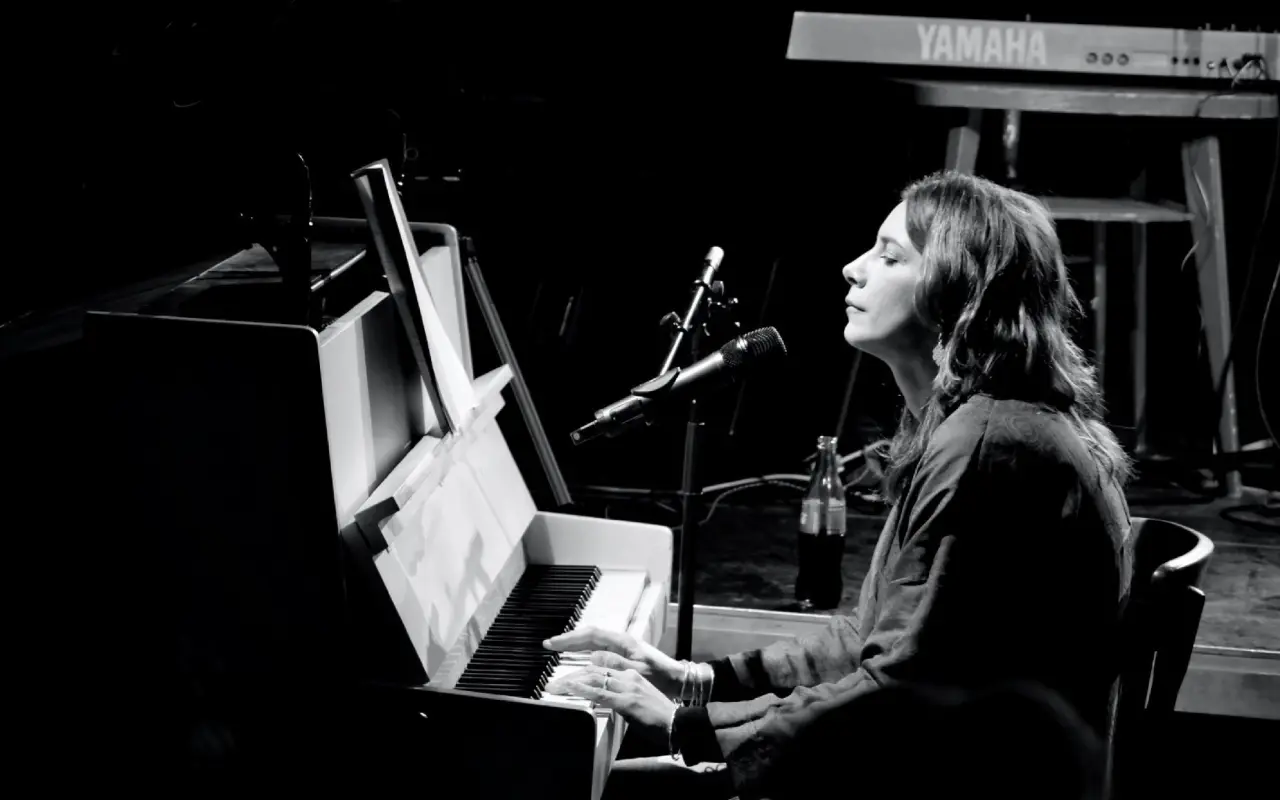 Stále som tu | Podporte vydanie dôležitého albumu Doroty Nvotovej