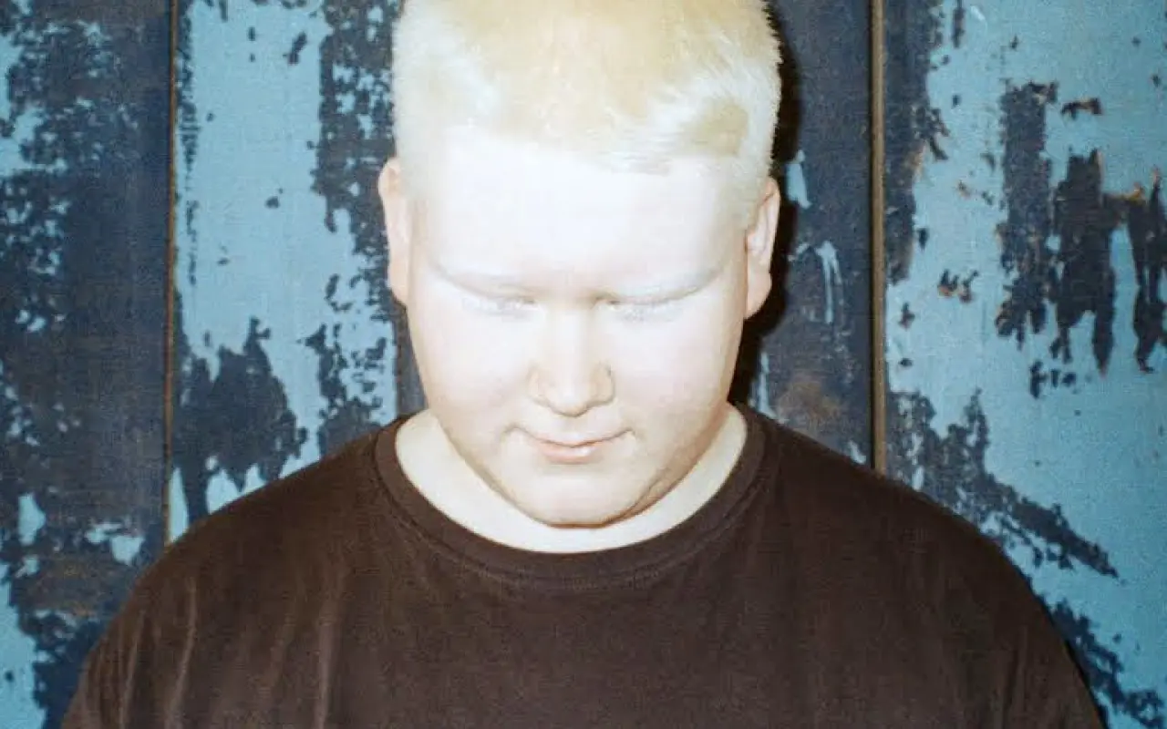 main photo image