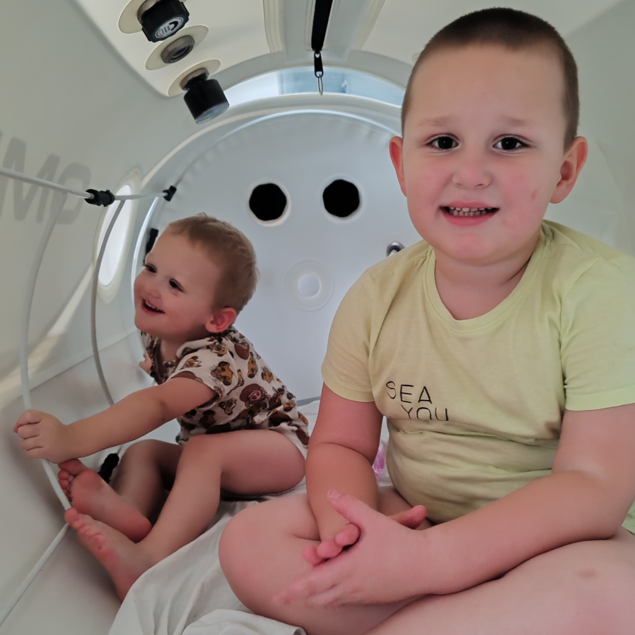 Zabezpečme ďalšie rehabilitácie a terapie pre Tomáška a Samka