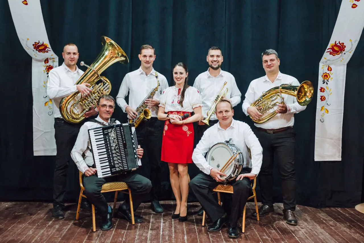 ♫♪ KROJOVANKA ♪ Podporte náš nový album k 10. výročiu založenia kapely!