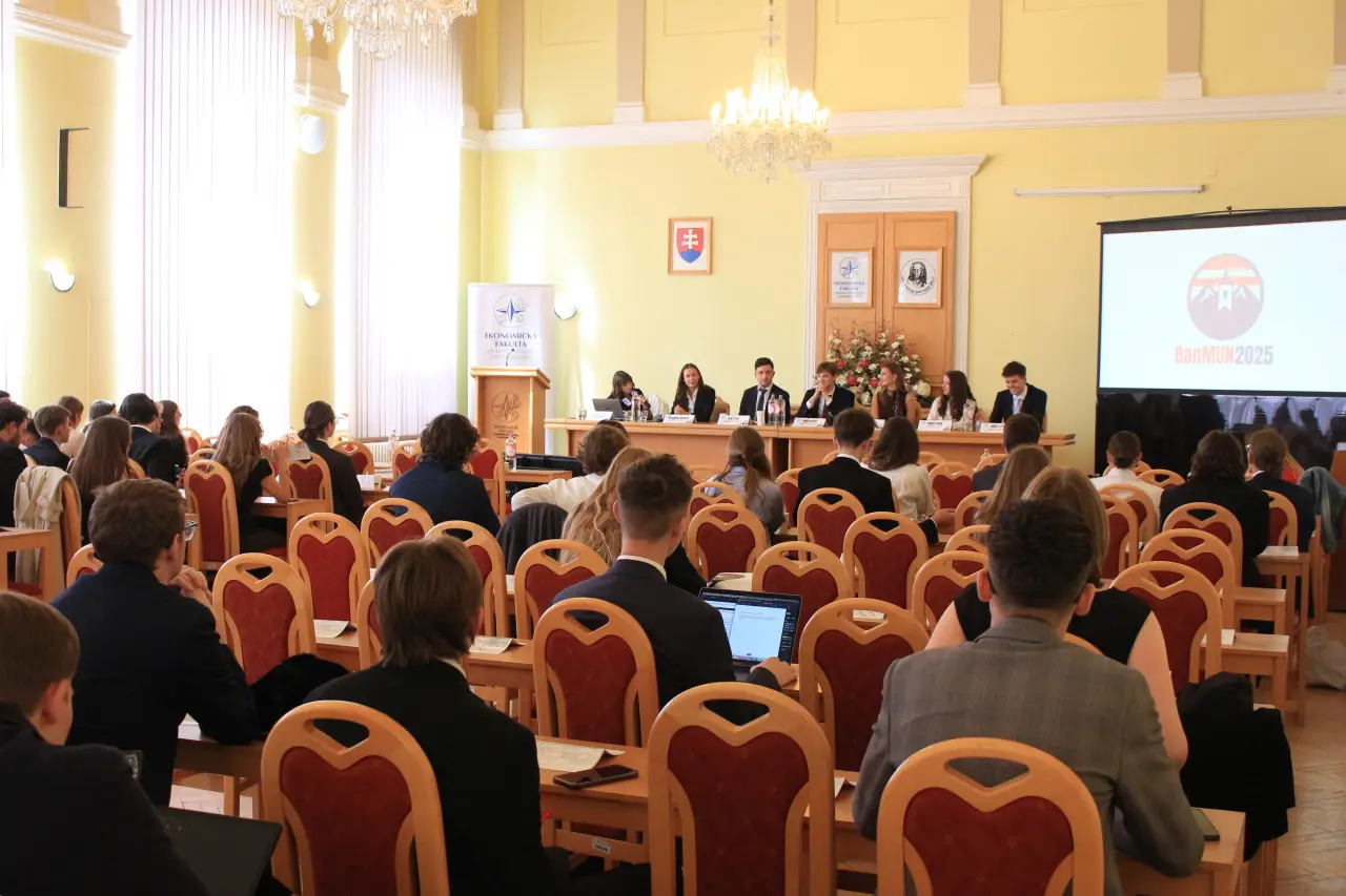 Podporte druhý ročník Modelovej konferencie OSN v Banskej Bystrici (BanMUN 2026)