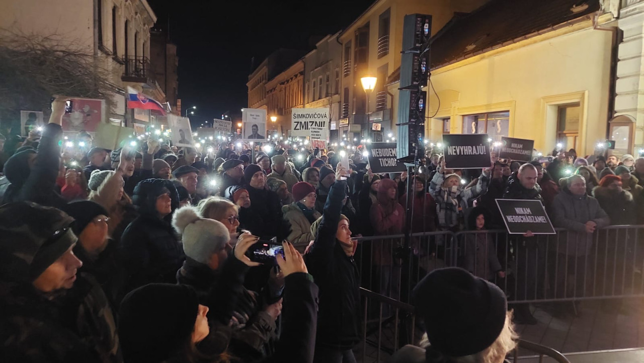 Podporte vznik piesne a videoklipu "SLOBODNÍ V NESLOBODE"