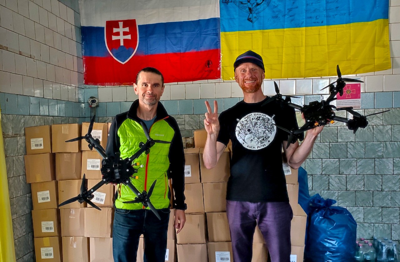 DRUHÁ LETKA DRONOV PRE UKRAJINU. Pomôžme 57., 128. a prezidentskej brigáde