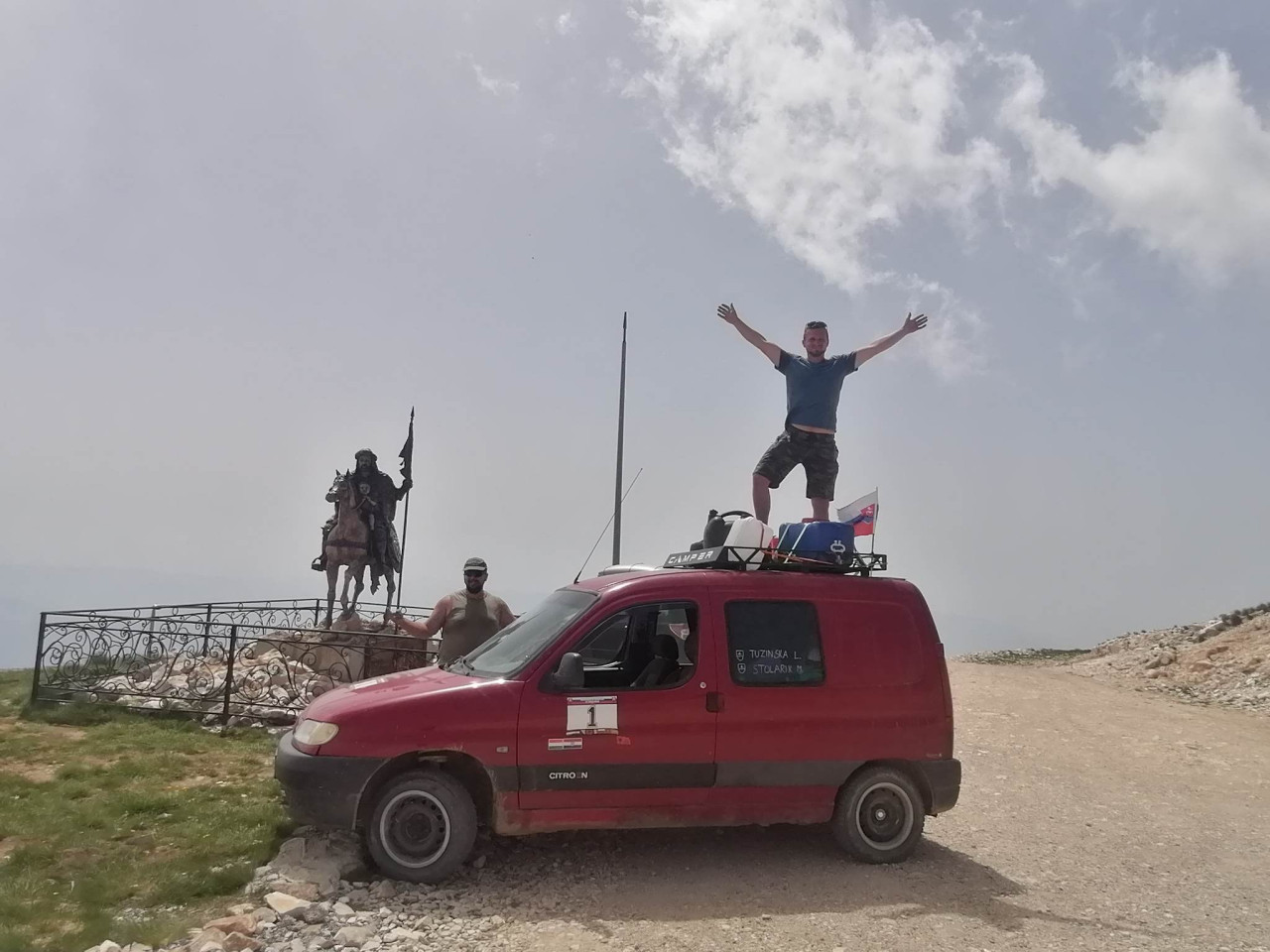 Vrakom do Istanbulu: podpor nás na našej ceste!