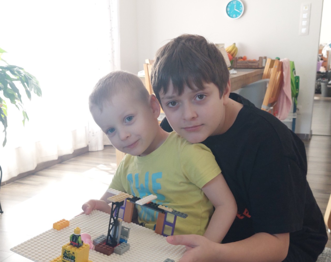 Udržme strechu nad hlavou rodine, ktorá kvôli ťažkej chorobe prišla o maminu