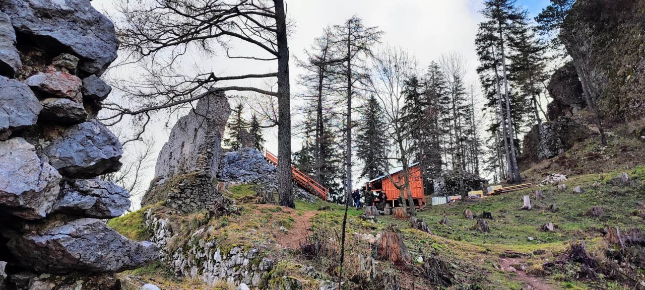 Podporte nás - za túto sumu môžeme nakúpiť potrebný materiál a vybavenie.