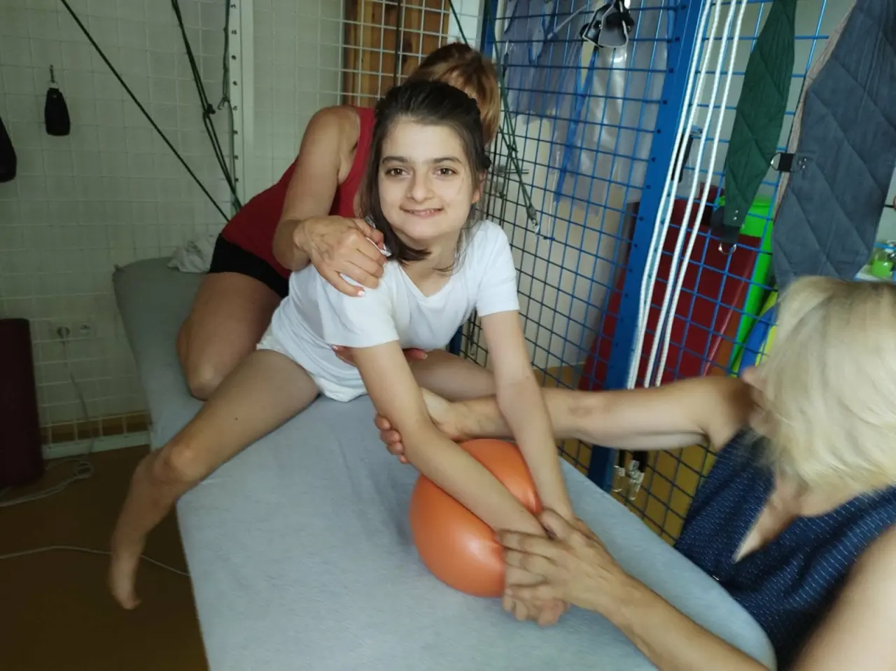 Pomôžme Julke napredovať napriek Angelmanovmu syndrómu