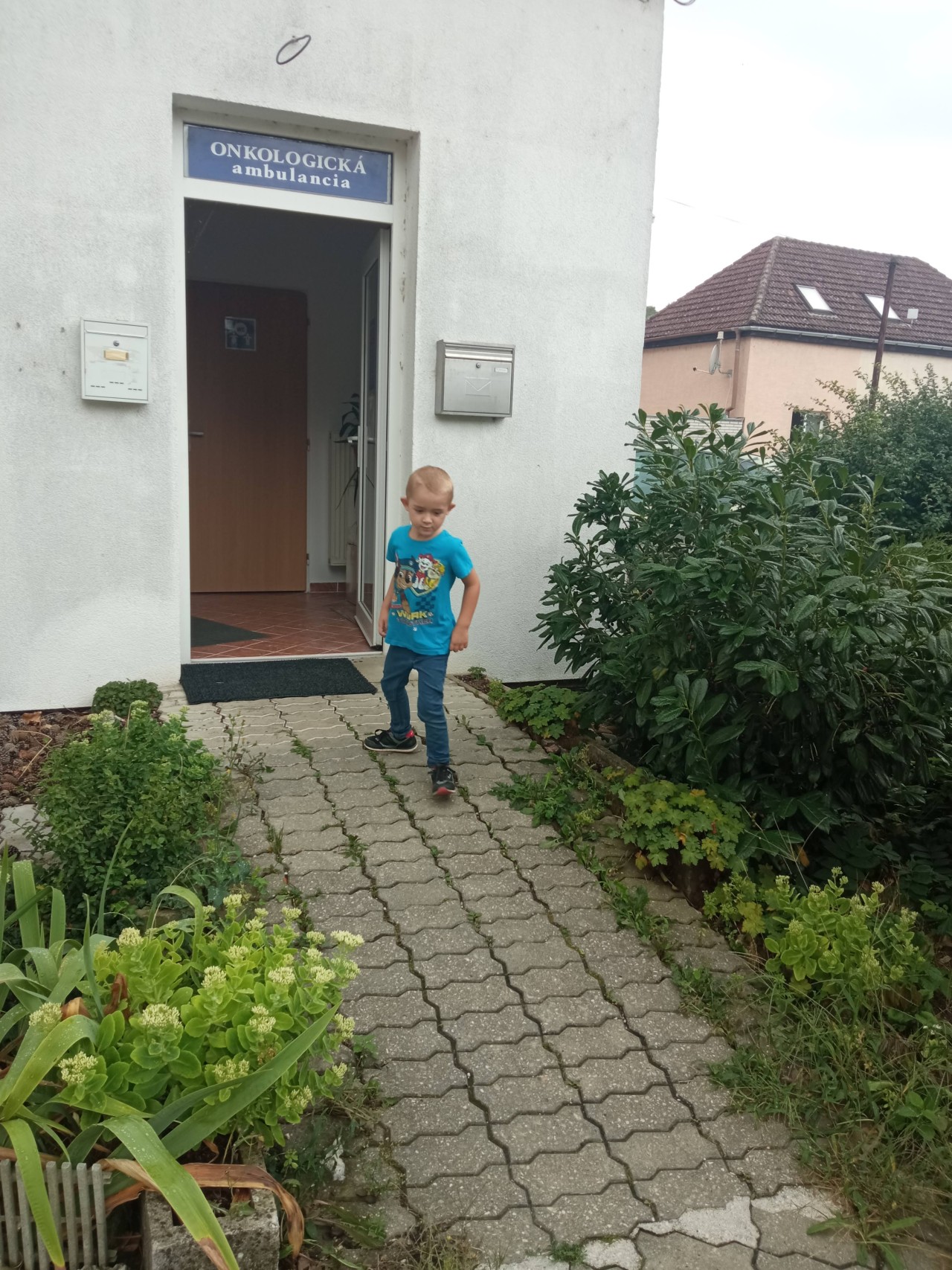 Podporme Zdenku, ktorá ostala po smrti manžela na všetko sama