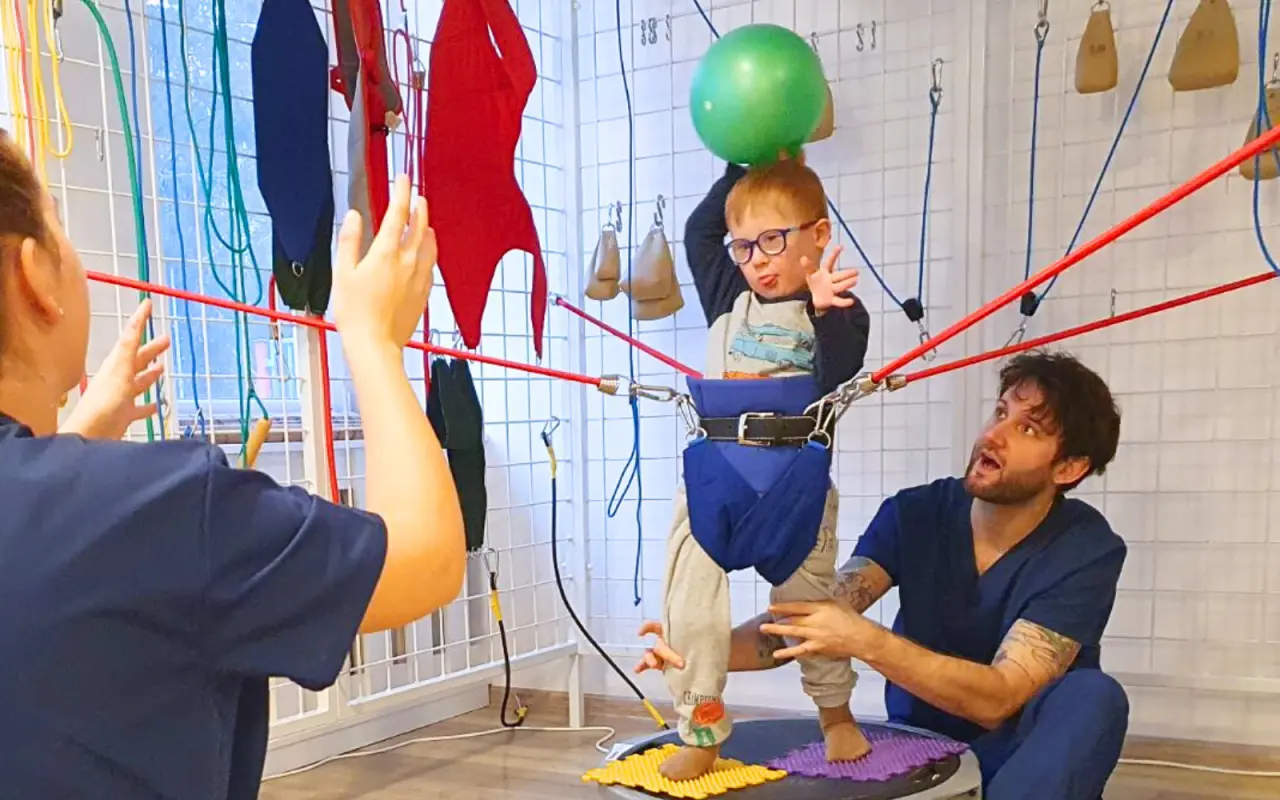4-ročný Peťko s Downovým syndrómom potrebuje terapiu, aby mohol rásť