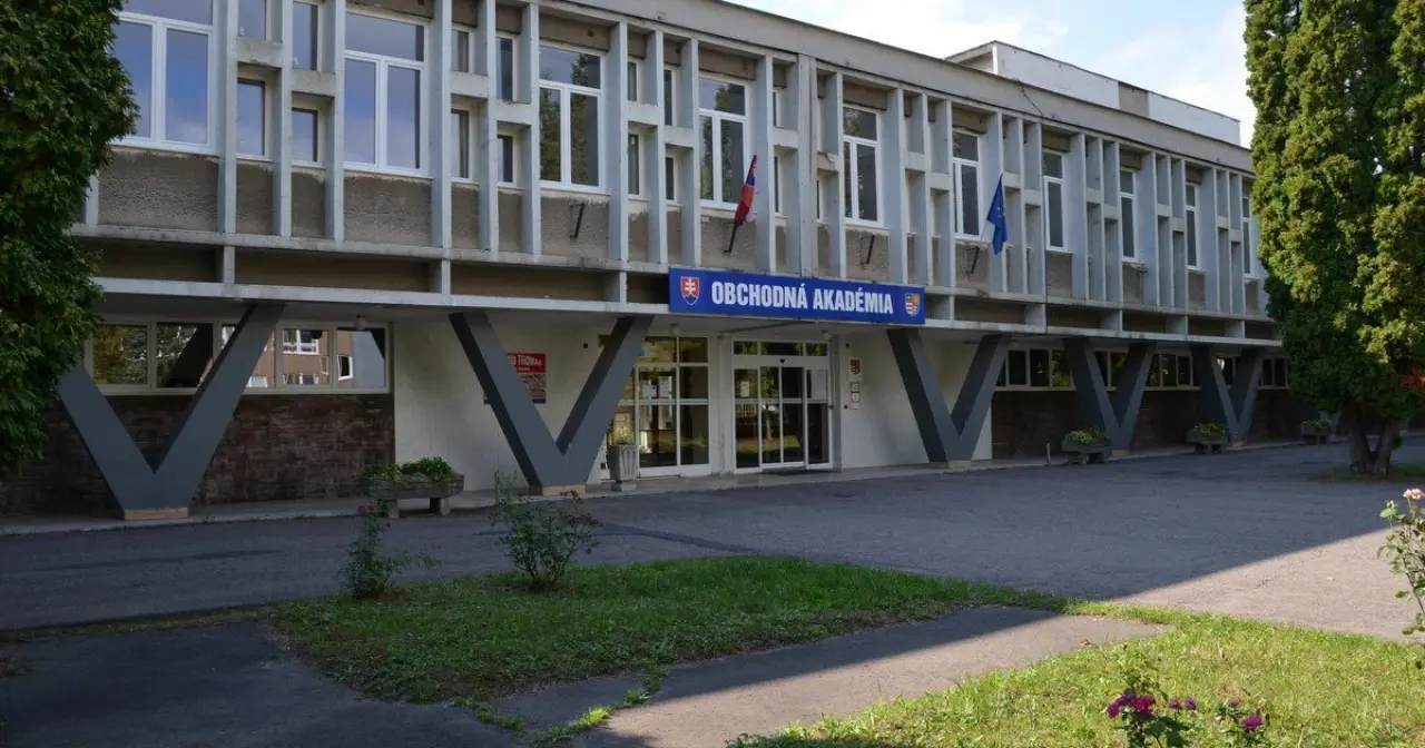 Podporte realizáciu osláv k 150. výročiu vzniku Obchodnej akadémie v Humennom