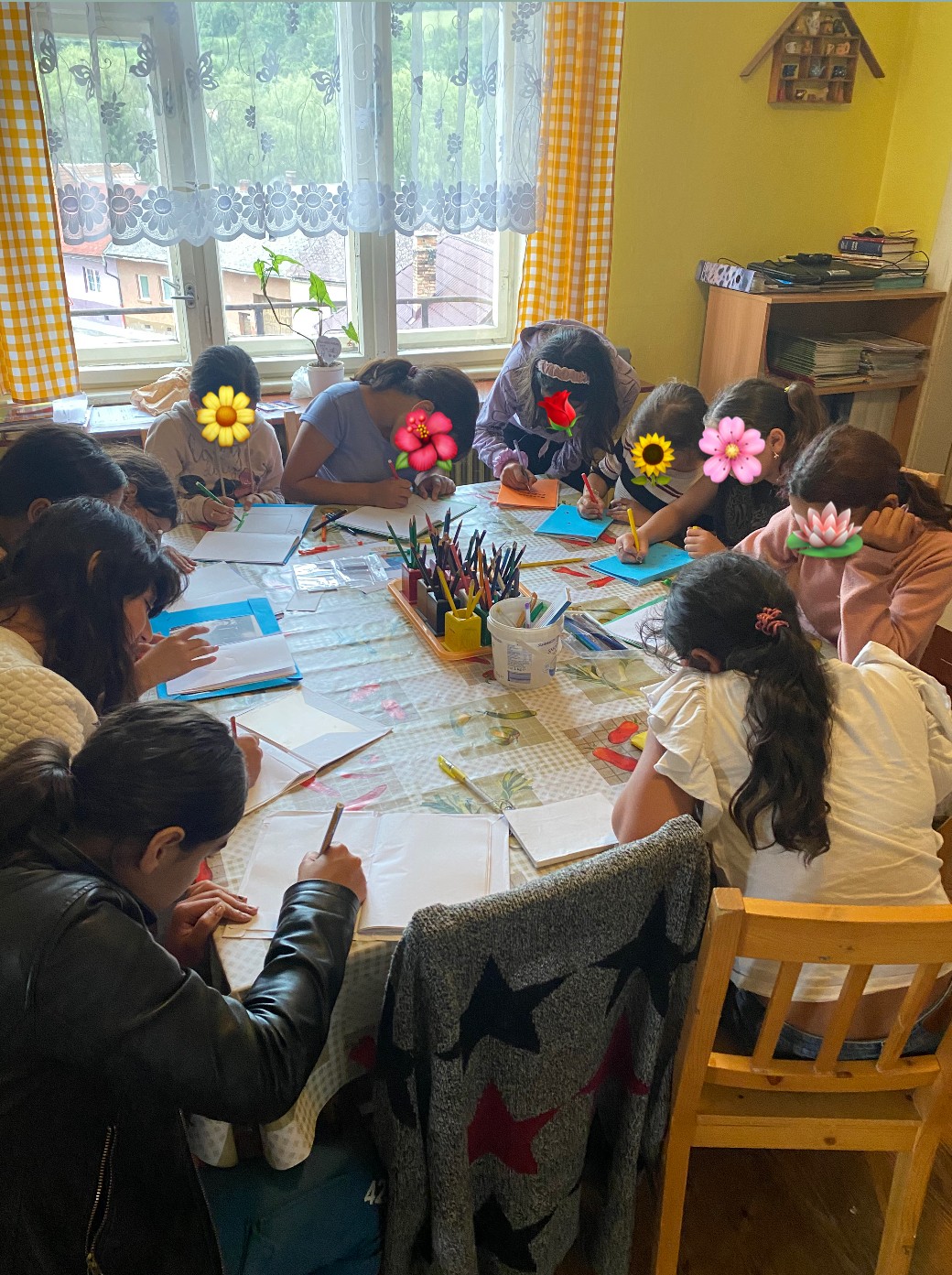 Podporte art workshopy a dokumentárny film s rodinami v Dobšinej