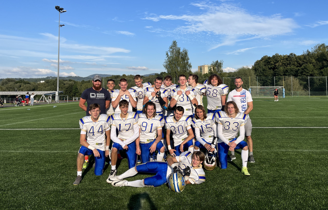 Podporte juniorov U18 Bratislava MONARCHS na cestách