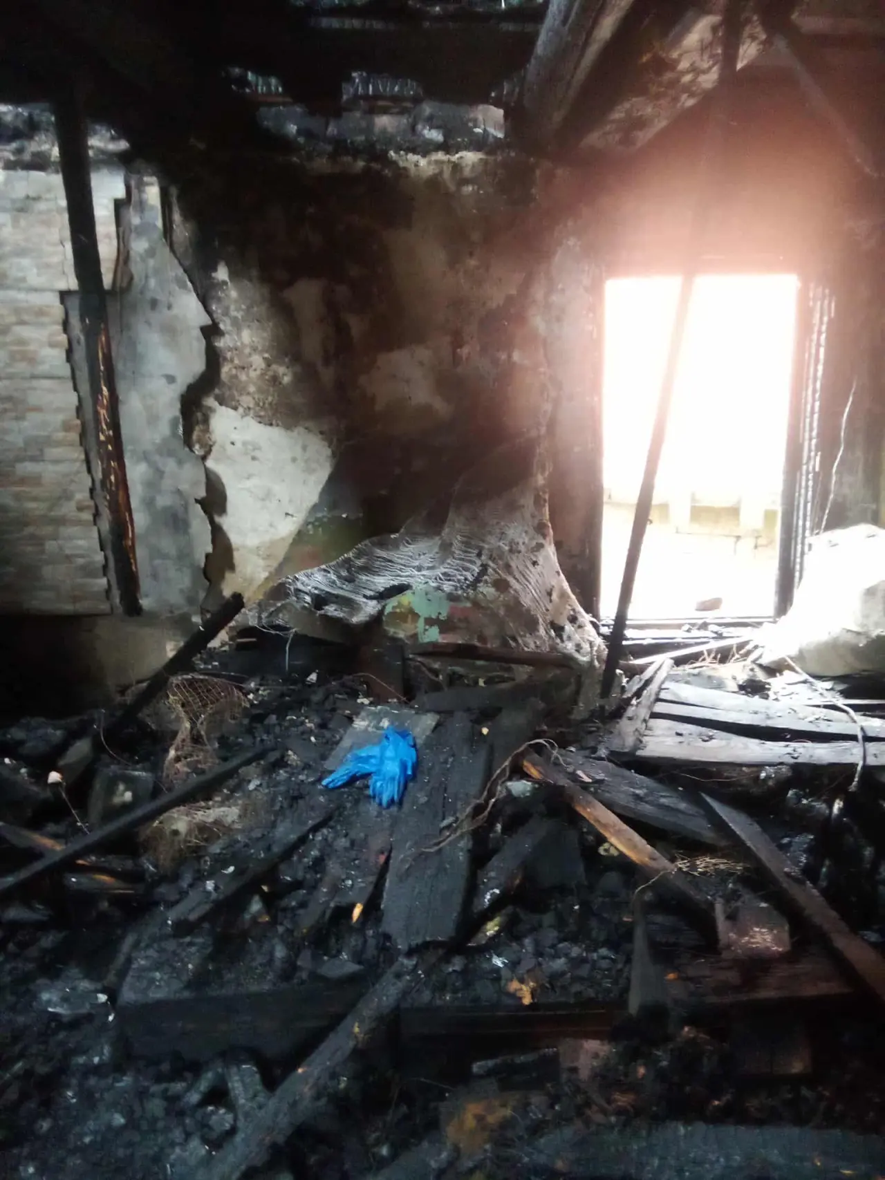 Pomôžme Václavovi s rodinou znova vybudovať domov po požiari