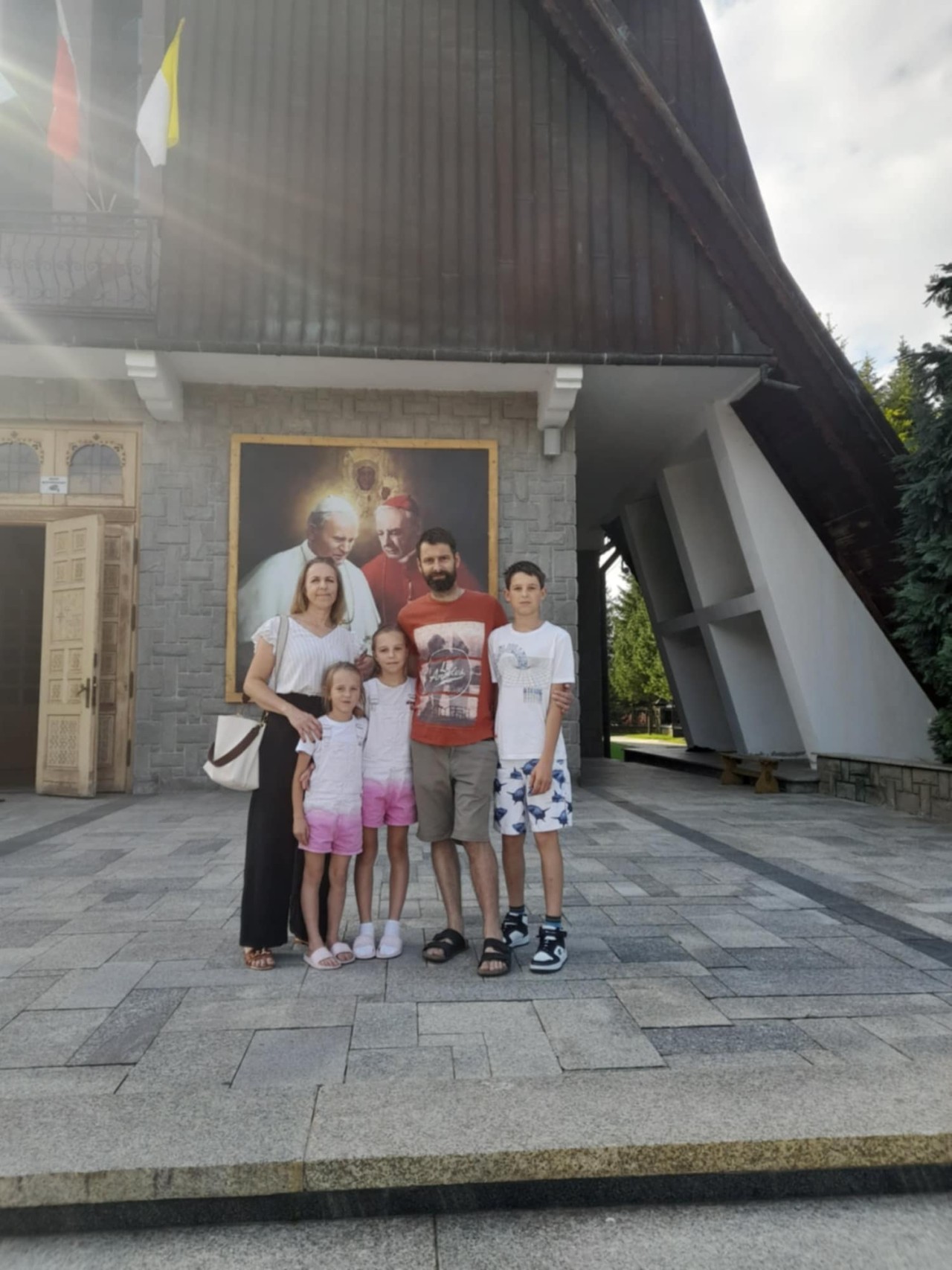 Pomôžte mladej rodine prekonať stratu milujúceho otca