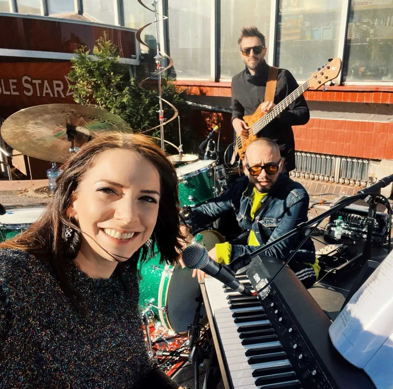 Pomohli ste Dorote Nvotovej vydať album Stále som tu