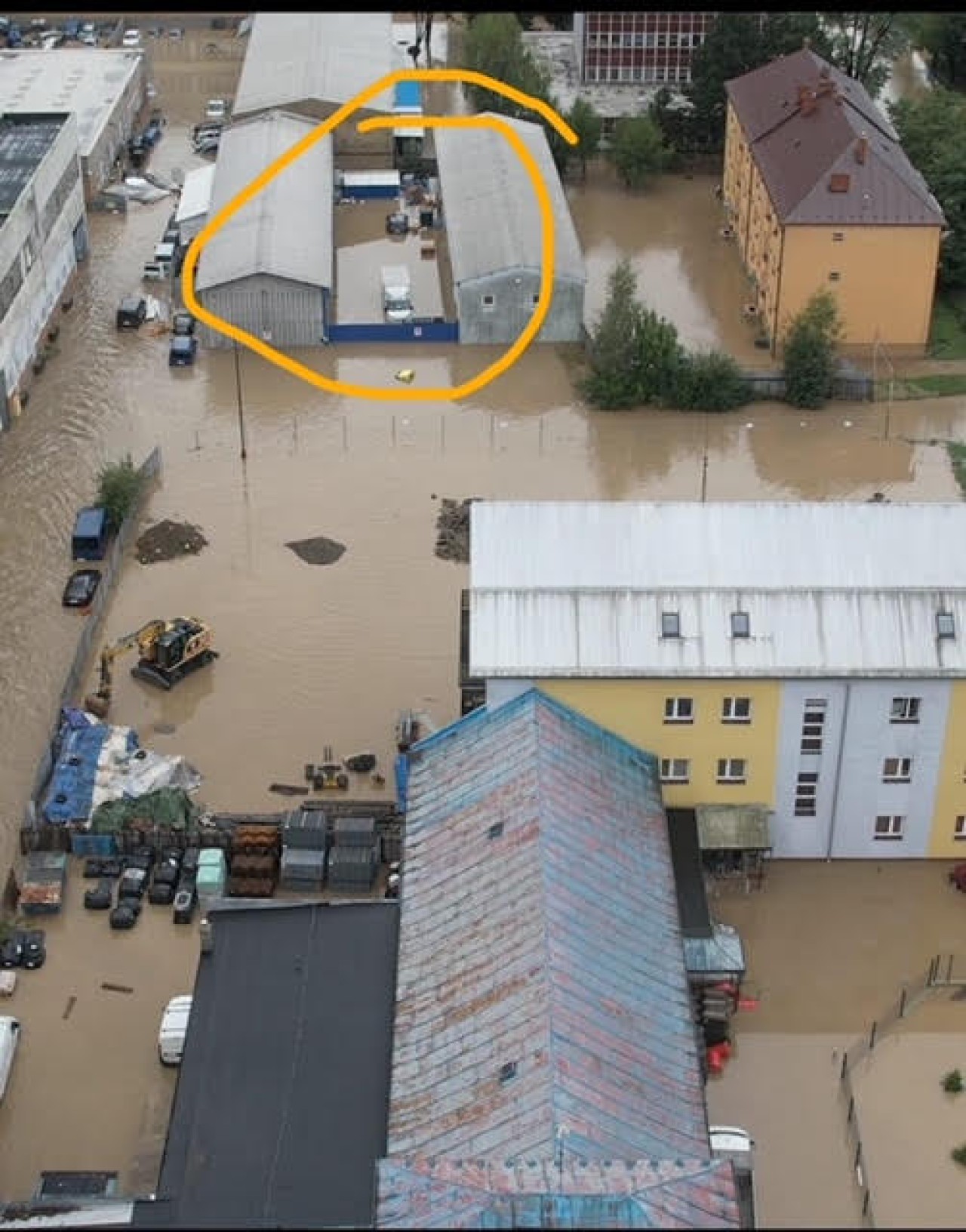 Pomôžme záplavami zasiahnutej rodinnej firme Santo Group