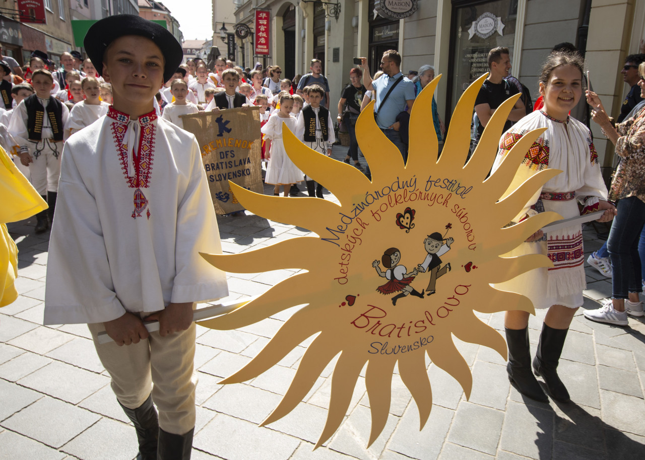 Podporte 26. Medzinárodný festival detských folklórnych súborov 2024