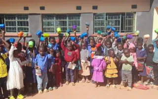 Pešo z Košíc do Bratislavy: Nasýtťe spolu so mnou celú školu v Afrike