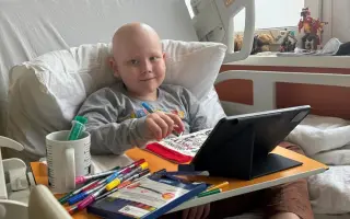 Malý bojovník Theo, ktorý nestráca úsmev: Darujme chlapcovi šancu na život.