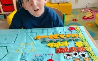 Darujme Riškovi vianočný darček - kráčať s rovnou chrbticou a opäť voľne dýchať