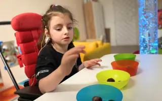 Pomôžme 9-ročnej Naďke kráčať za jej úsmevom Pomôžme 9-ročnej Naďke kráčať za jej úsmevom