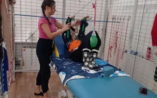 Pomôžme Zolikovi, aby sa znova naučil chodiť